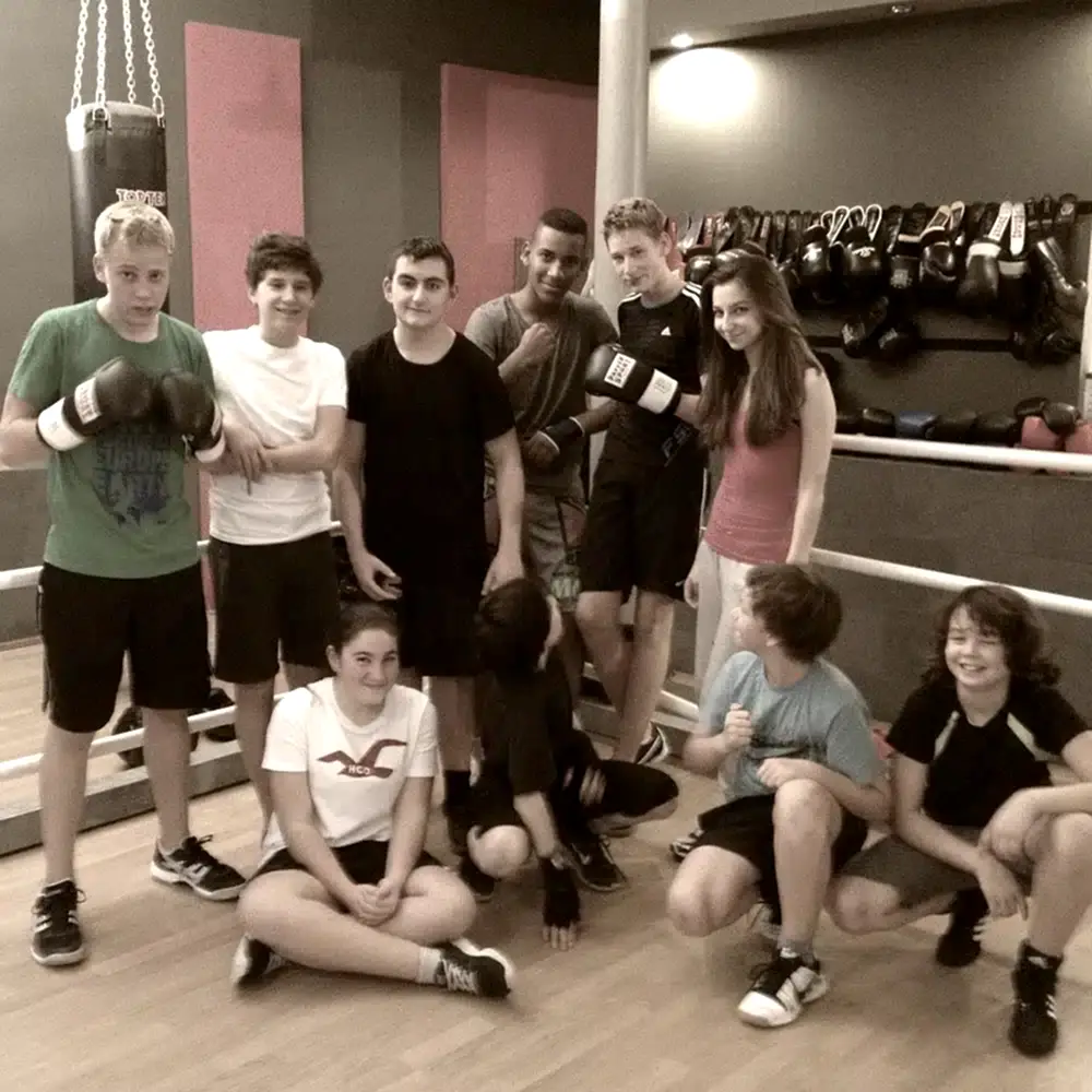 kickboxen-jugendliche-1000x1000